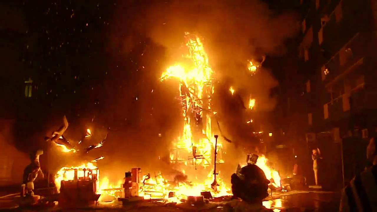 Fallas 2011: Crema Falla Ceramista Ros-Mortes Lerma