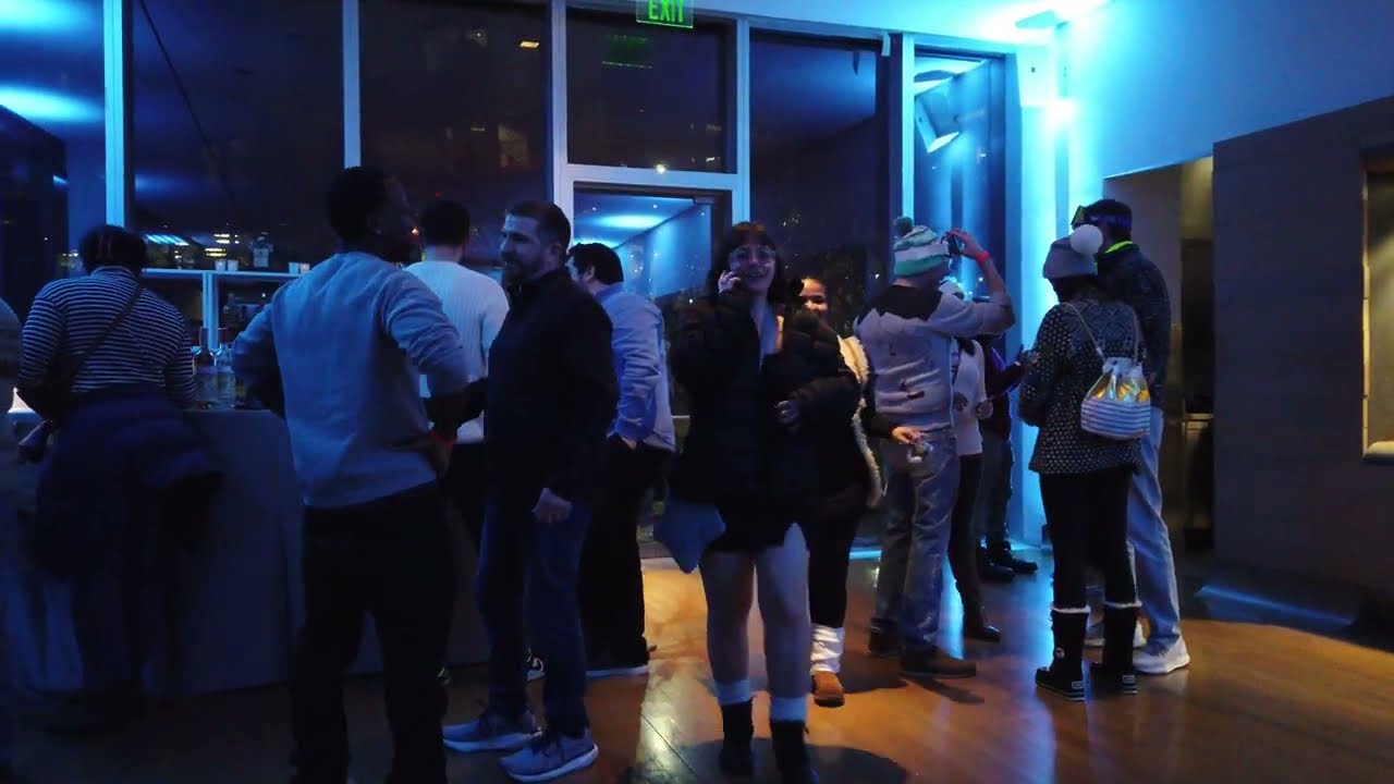 ❄️🌃 First Fridays: Apres Ski at ICA in the Seaport, Boston, MA [4K]