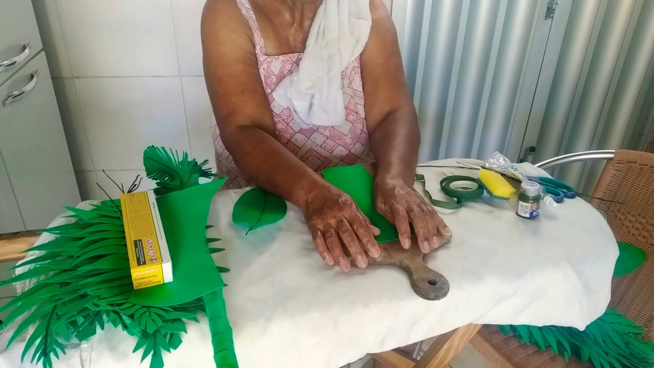 COMO FAZER  PALMEIRA DE EVA FACIL E RAPIDO PARA DECORAÇÃO