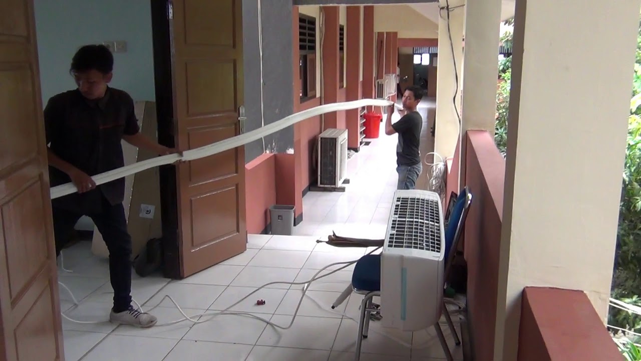 Proses dan cara pemasangan AC Split pada lokasi tinggi