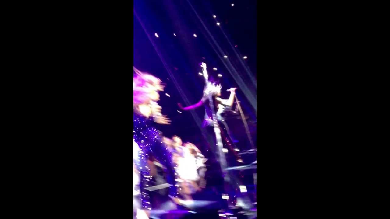 Beyonce - love on top [live hd] @ ziggodome Amsterdam 22-04-2013