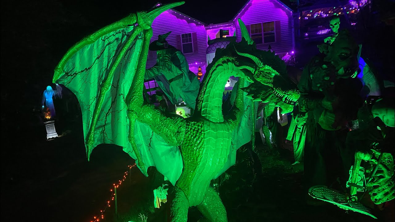 Home Depot Halloween 2025 8 Foot Animated Wyvern Decoration Review!