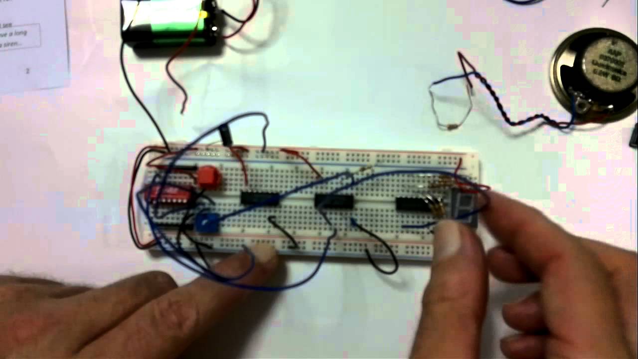 Viewing the CD4046 VCO