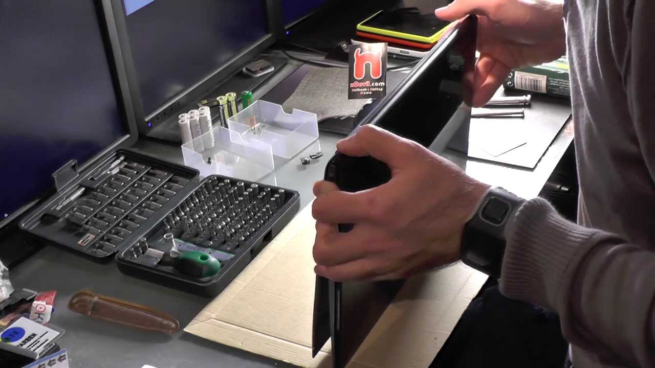 Asus UX302 RAM and SSD Upgrade Part 1