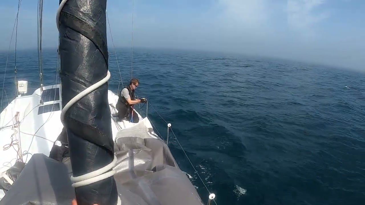 Sail Change of the Solant or J2 after two days of 30+n knots