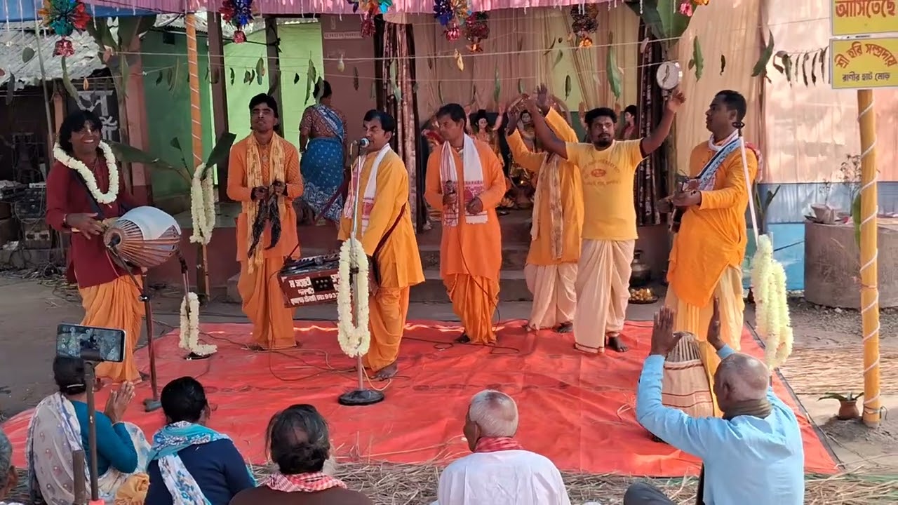 মা সরস্বতী সম্প্রদায় ।। বৌলবাড়ি কুমার পাড়া।। যোগাযোগ - ৮৯২৭০৩৯৮৬৪ / ৮৩৮৯৯৩১৫৮৩।। 