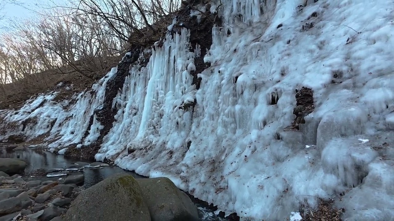 温川の氷壁
