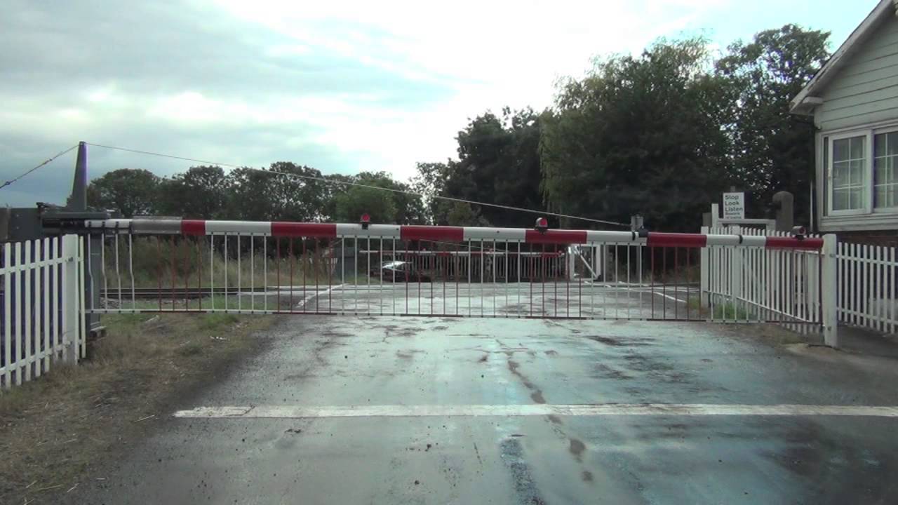 Broomfleet Level Crossing