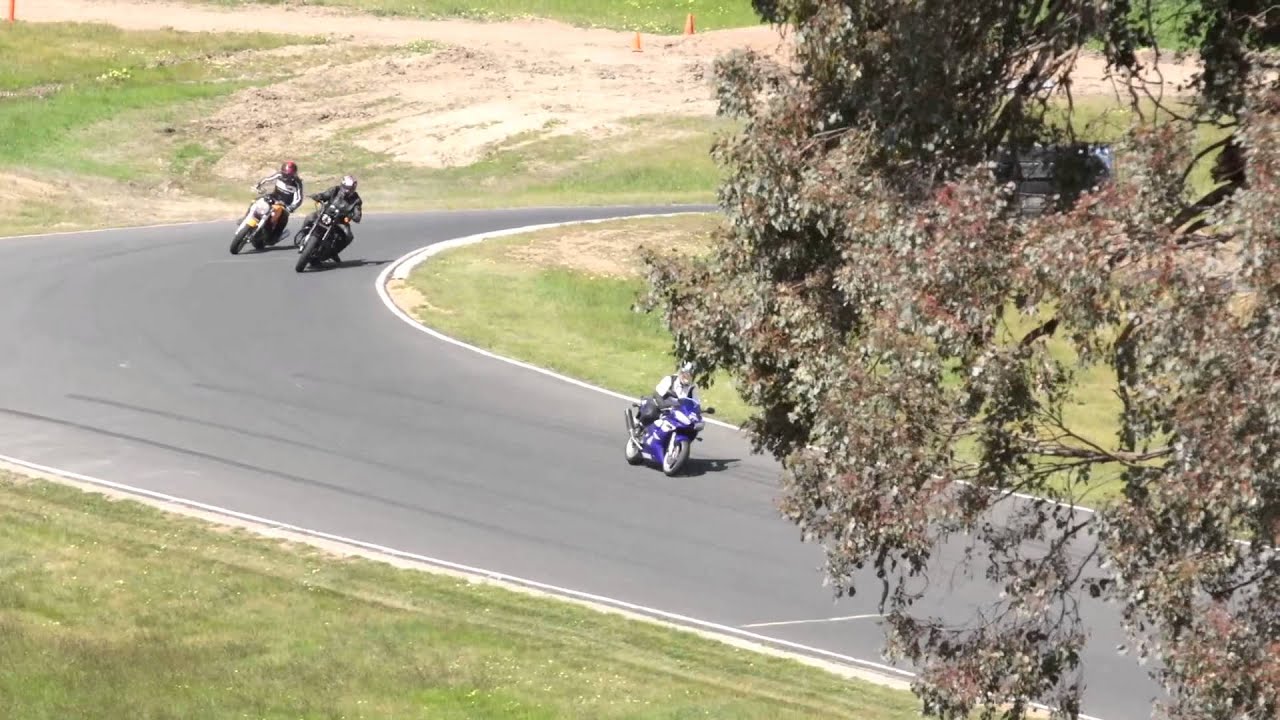 MV's Girls Only Track Day