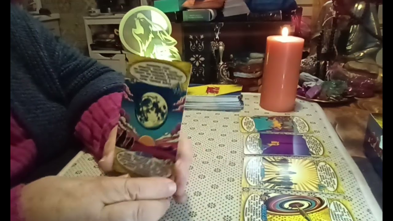 TAROCCHI SPECIALI PER UNA LETTURA CHE PARLA DI TUTTO E DI PIÙ 🤩
