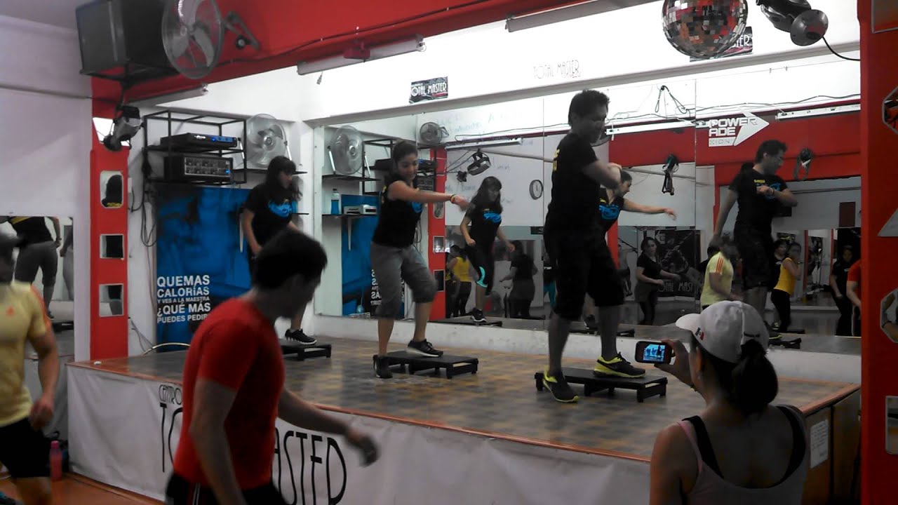 Step Revolution con Nancy Tafoya en Total Master Fitness 03 de Agosto de 2013 06