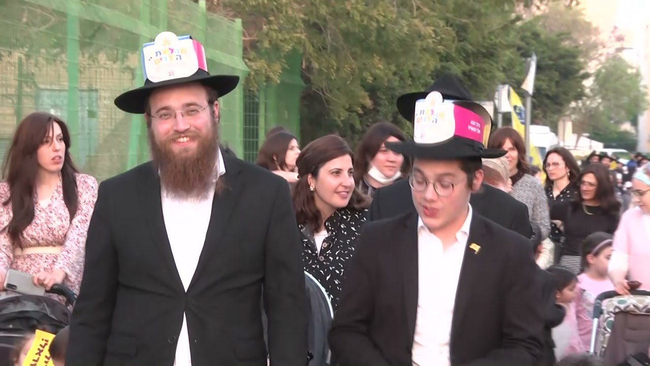 חבד קריות תהלוכת ל