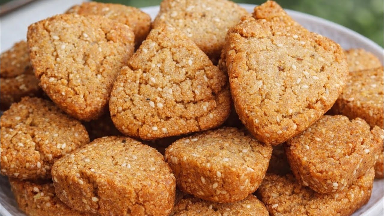 आधे कप दूध में सूजी घोलकर बनाएं ऐसा मीठा जो आपके बहुत पैसे बचाएं | Wheat Flour Biscuit Recipe |Easy 