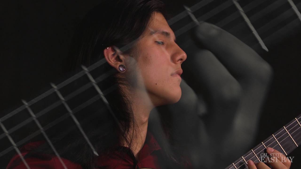 Roberto Granados Guitar Performance