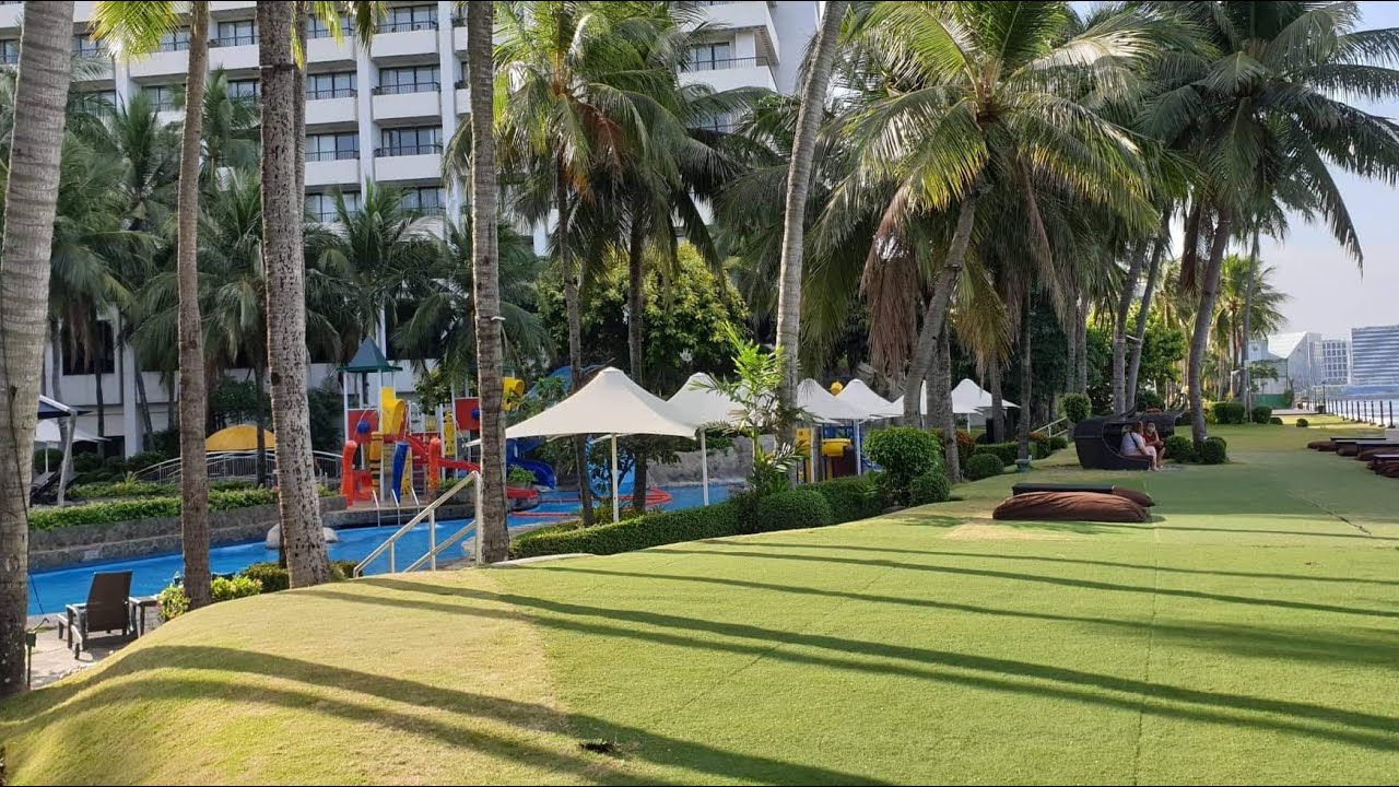 Sofitel Philippine Plaza Hotel, Roxas Blvd, Manila