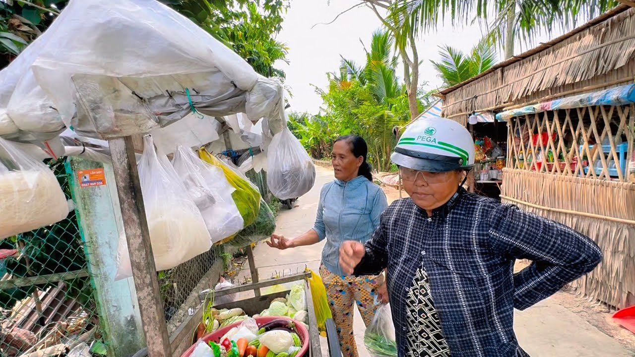 Cô hiền bán cá chồng bệnh nhập viện một mình săn sóc mẹ già lo toang mỗi việc 