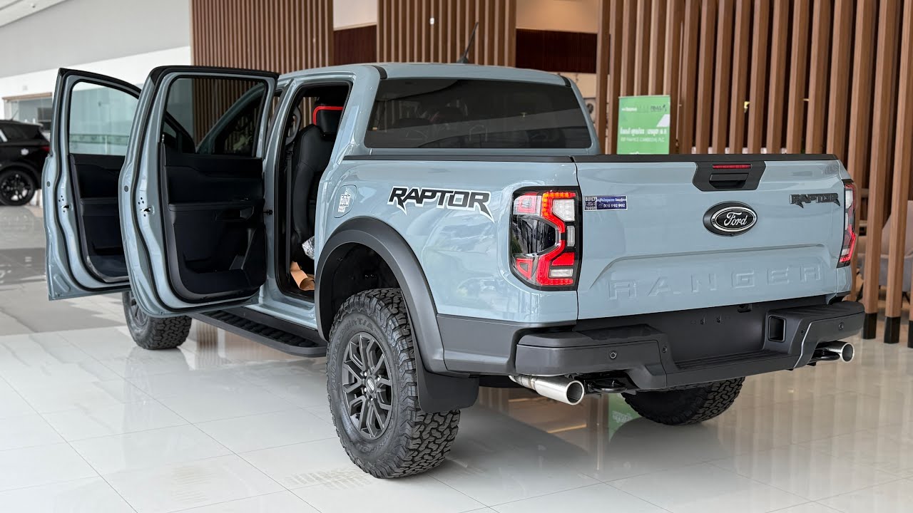 Ford Ranger Raptor 2025 New Color - Command Grey