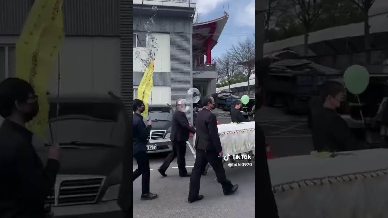台湾の葬式　ご出棺でございます。