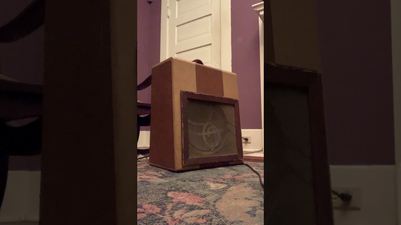 1940s Silvertone Model 1303 Guitar Amplifier