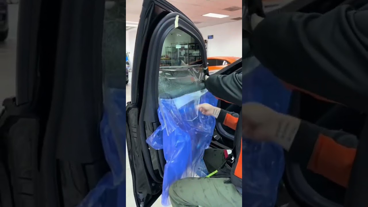 It’s heat-rejecting LLumar IRX ceramic window tint for this BMW 760i 💪 