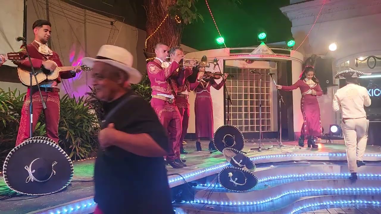Mariachi Cuba-Viva el Mariachi,Guadalajara,Porque me haces llorar,Costumbre,Me gustas mucho,La negra