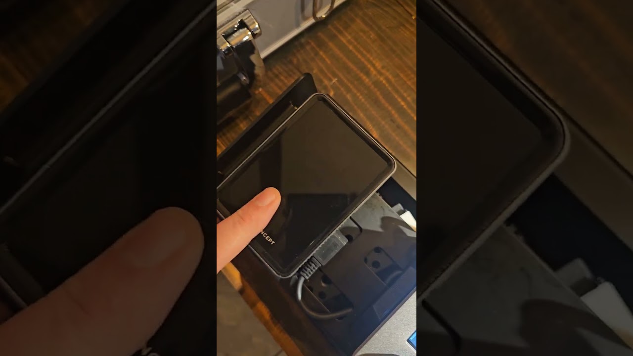 Battery powered pedal board setup for Darkglass Anagram using V-mount batteries
