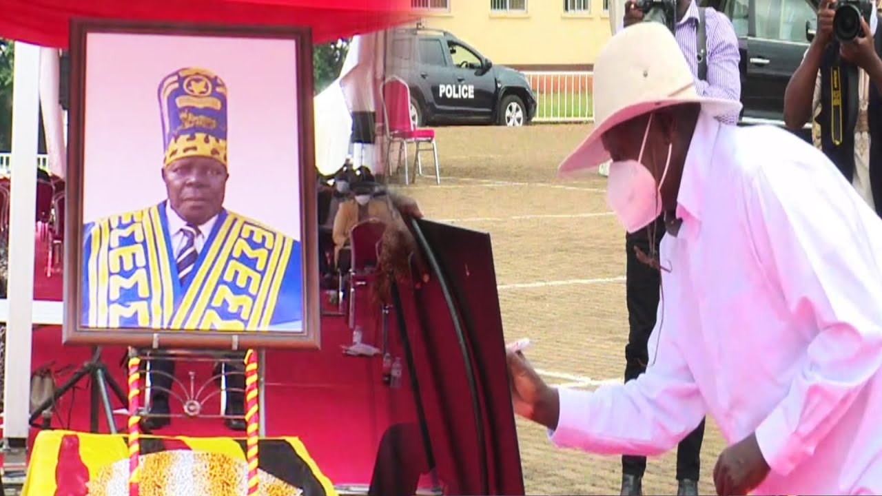 Museveni pays tribute to the Late King of Teso. Emorimor