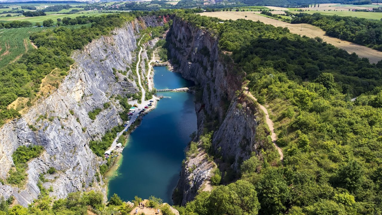 Lom  Velká Amerika. Mexiko. Malá Amerika. Krajina Srbska a lom Alkazar.