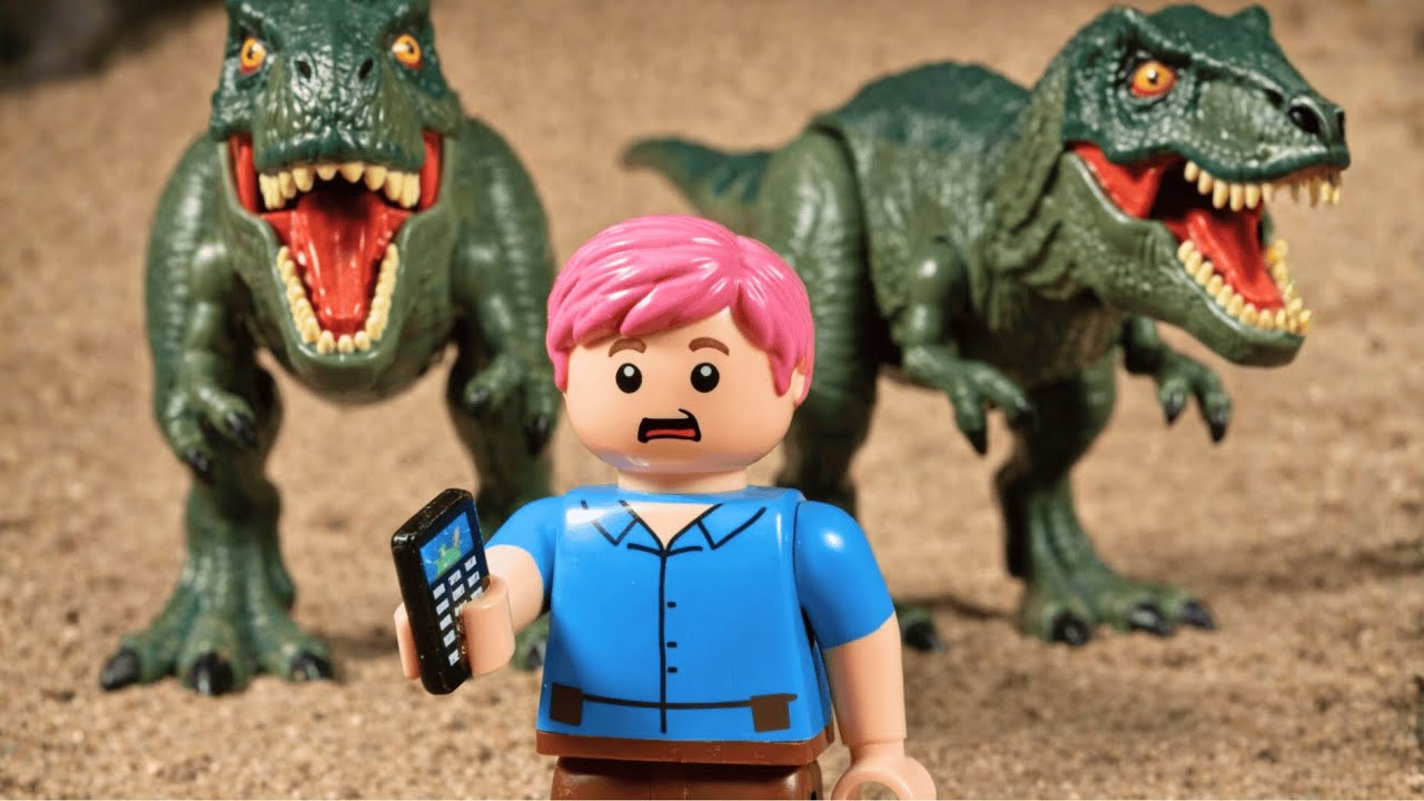 Dinosaur Attack! DIY Mini Truck Builds a Strong Brick House