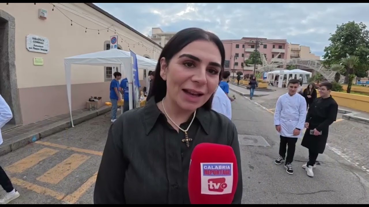 GIOIA TAURO: SUCCESSO PER "SHAPE YOUR FUTURE", ORIENTAMENTO SCOLASTICO PER I GIOVANI DEL TERRITORIO