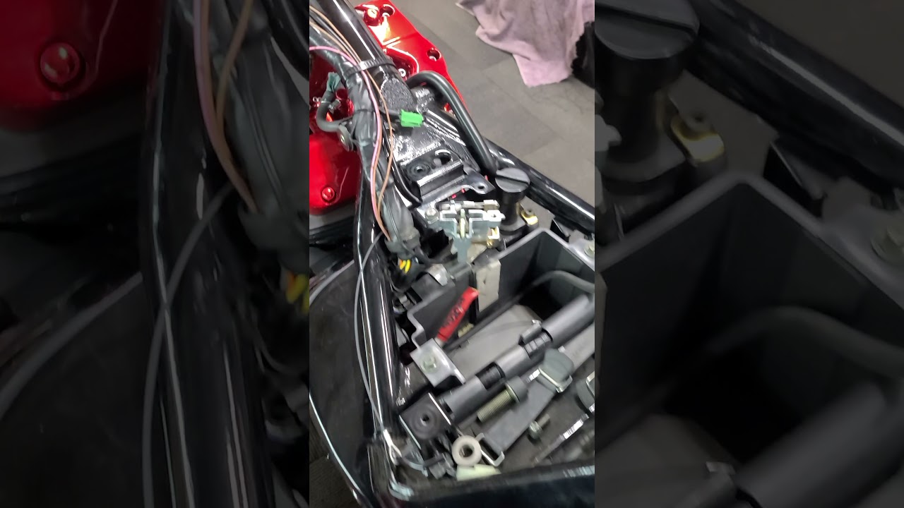 Yamaha Roadstar secondary seat release lanyard (Long version) installation video