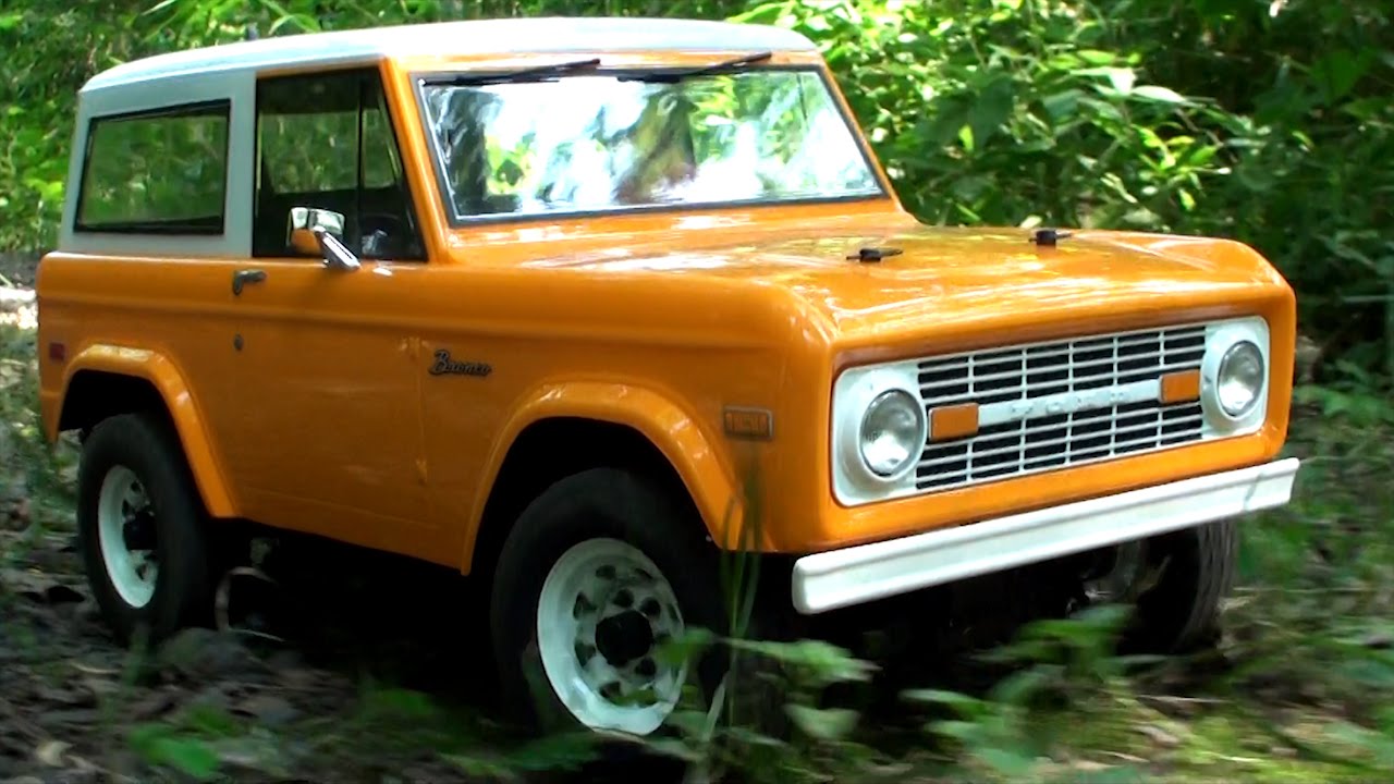 TAMIYA CC-01 FORD BRONCO RUNS IN GREEN
