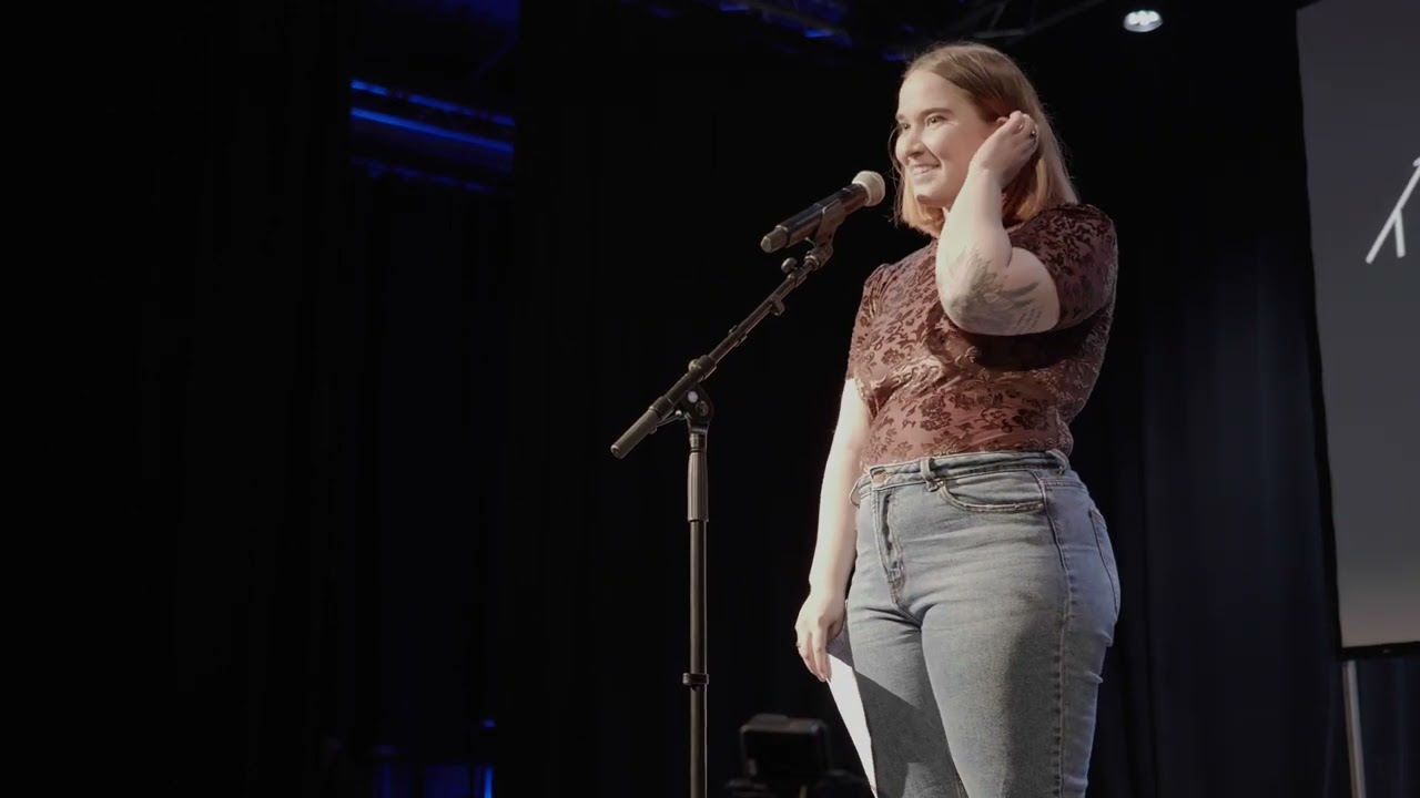 BIRDY "Eine ehrliche Bewerbung“ - semi finals of BBSlam 2022 Poetry Slam at Waschhaus Potsdam