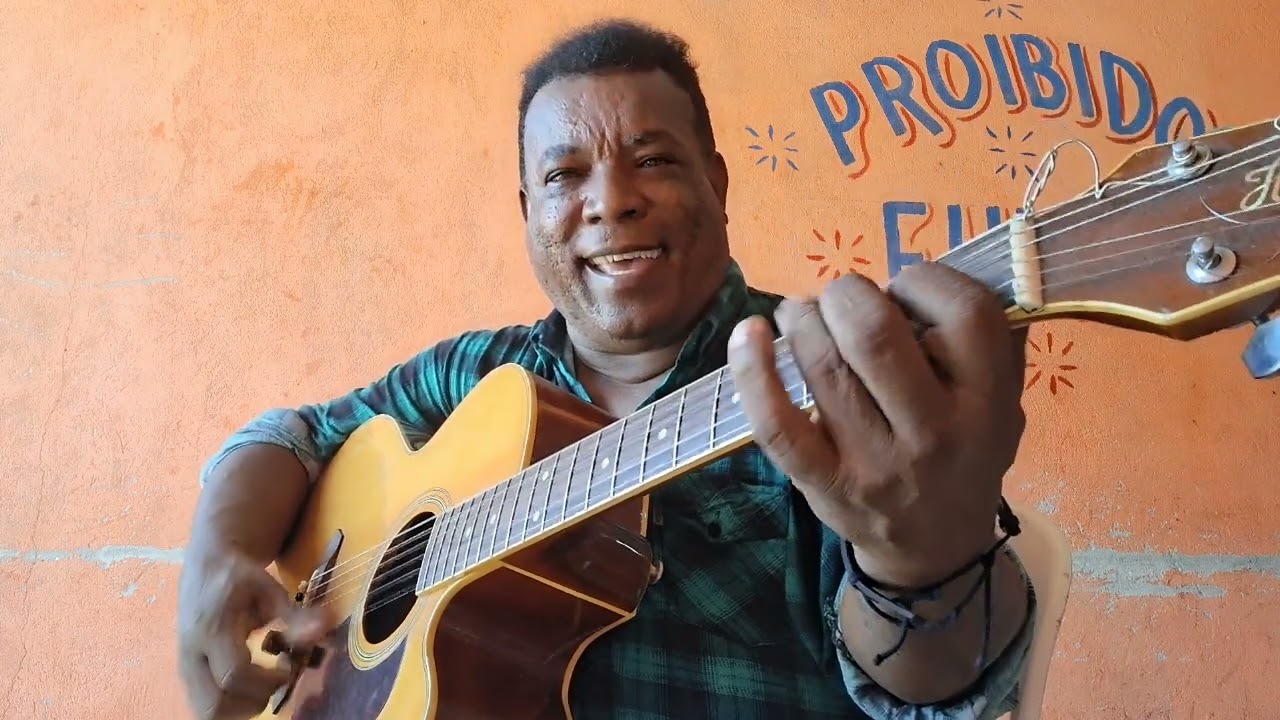 Úestodei. Violão  acústico 