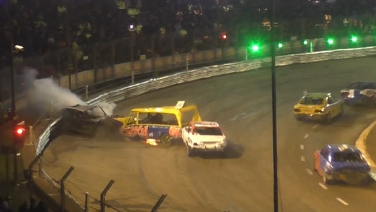 Unlimited Bangers World Final Ipswich 4-10-2025 Crashes