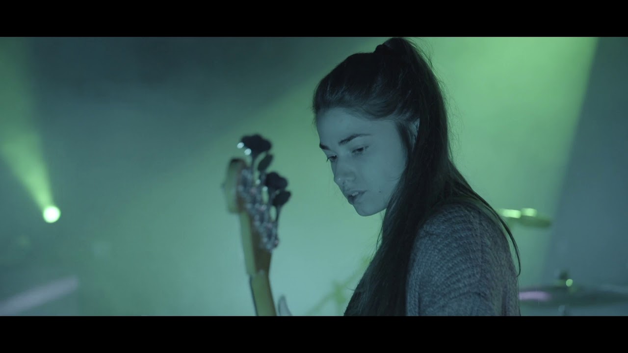 Belakok ''Lungs'' abestia aurkeztu digu, zuzenean