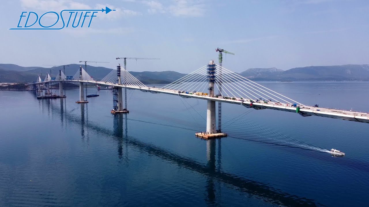 Hrvatska Spojena! Pelješki most Spojen! - Croatia Connected! Pelješac Bridge Connected!