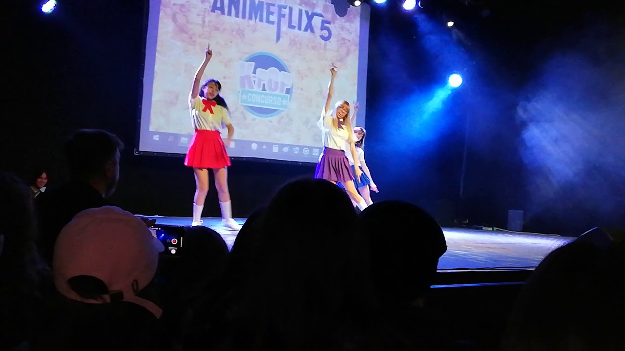 Lucy, vale y Agus Animeflix 5