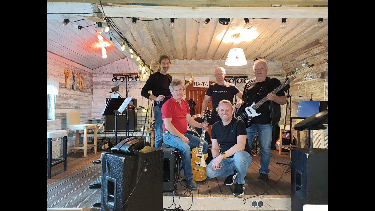 ŚWIAT SIĘ KRĘCI  zespół HA-TA