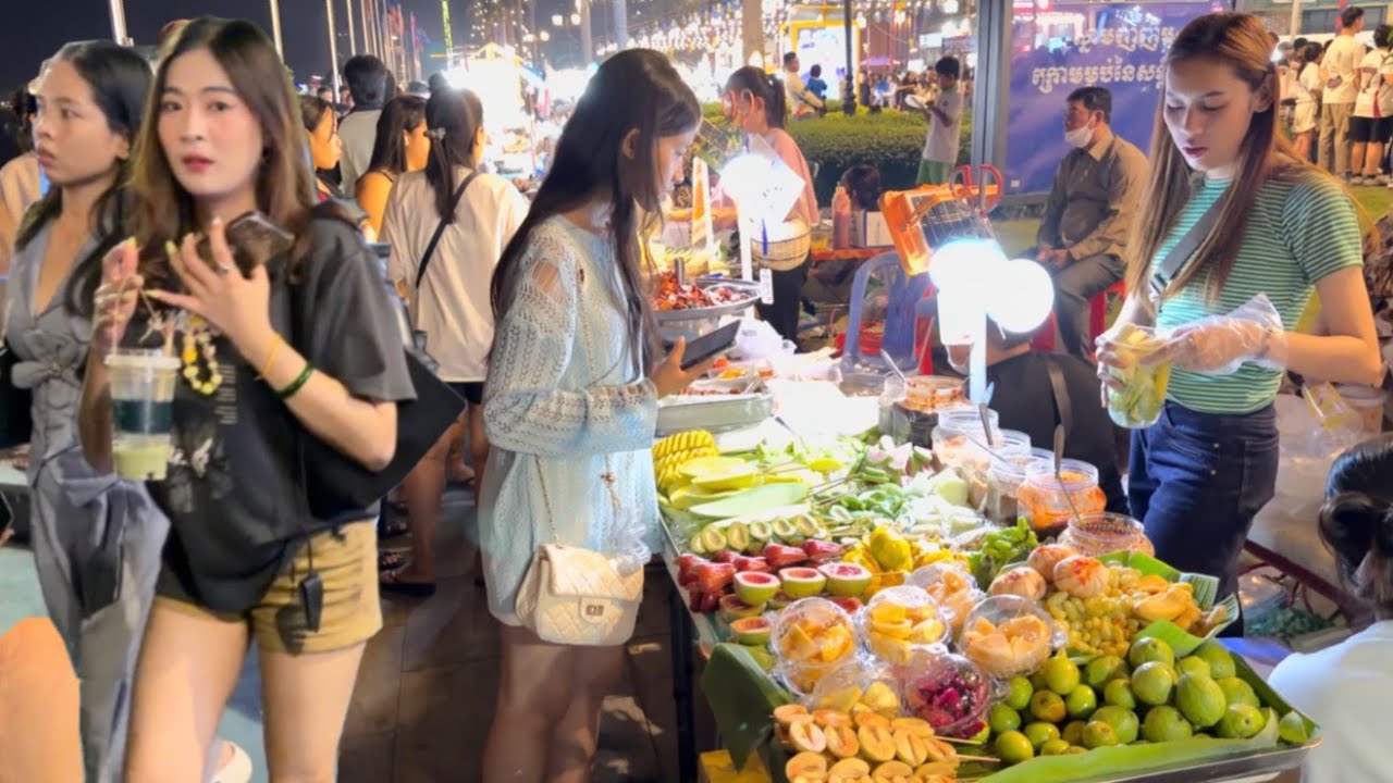 Amazing! Walking Tour in Phnom Penh | Explore Riverside Night Market, Cambodia 2026