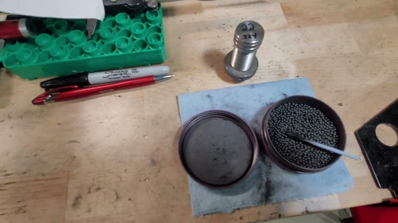 Precision reloading for an AR-15, 223 wylde with vmax varmint bullet