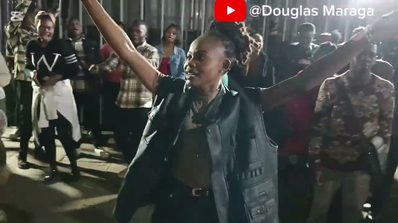ONJULA PRAISE -PRAISE MEDLEY at Street Praise // Nyimbo za sifa na Kuabudu // Praise & Worship Songs