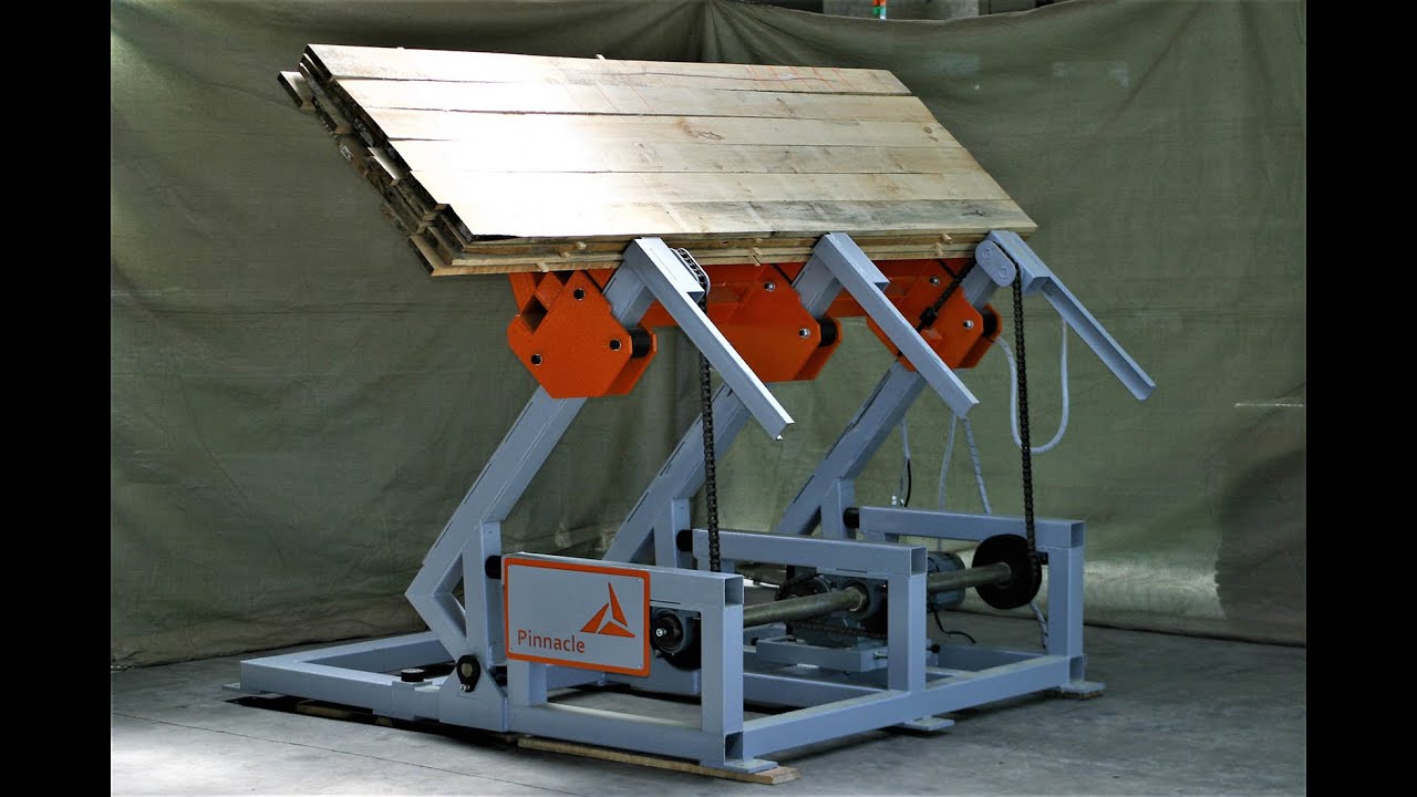 Pinnacle - Tilt Hoist
