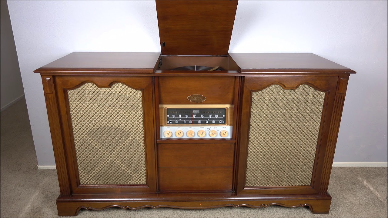 1959    Magnavox Concert Grand