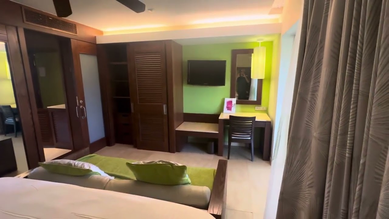 Barcelo Bavaro Palace family room.
