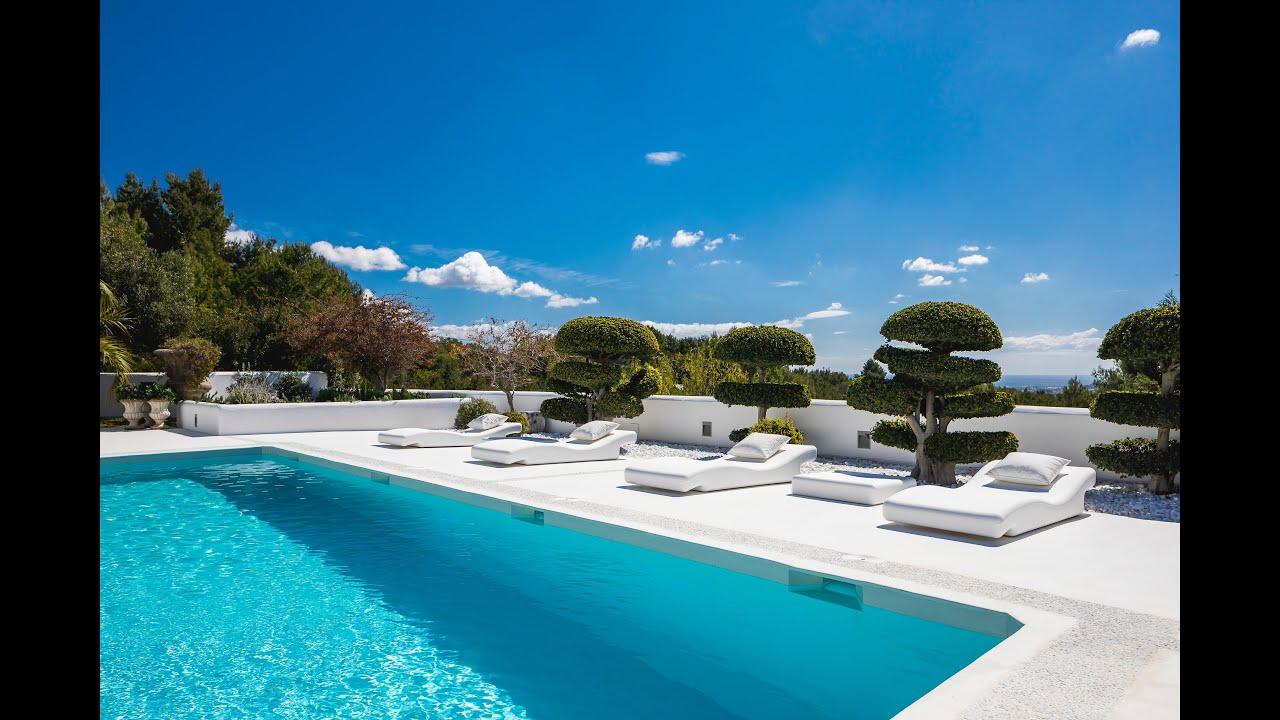 Stunning holiday villa with views overlooking Salinas and Ibiza Town