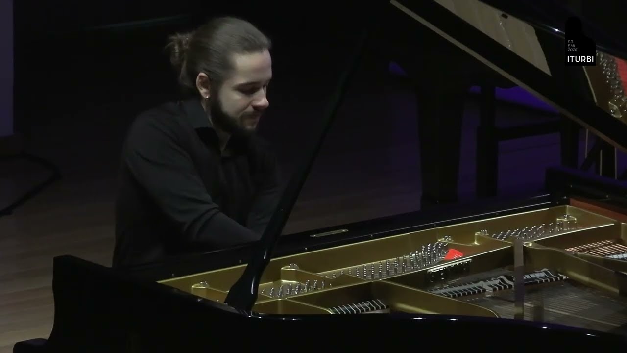 Mozart -  Piano Sonata 14 K. 457 in c minor