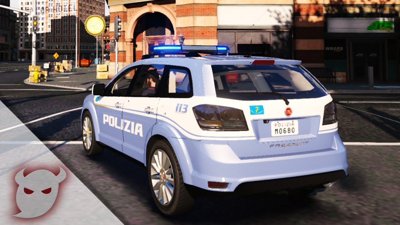 POLIZIA STRADALE| Federica pattuglia con noi - GTA5 Fivem RolePlay 