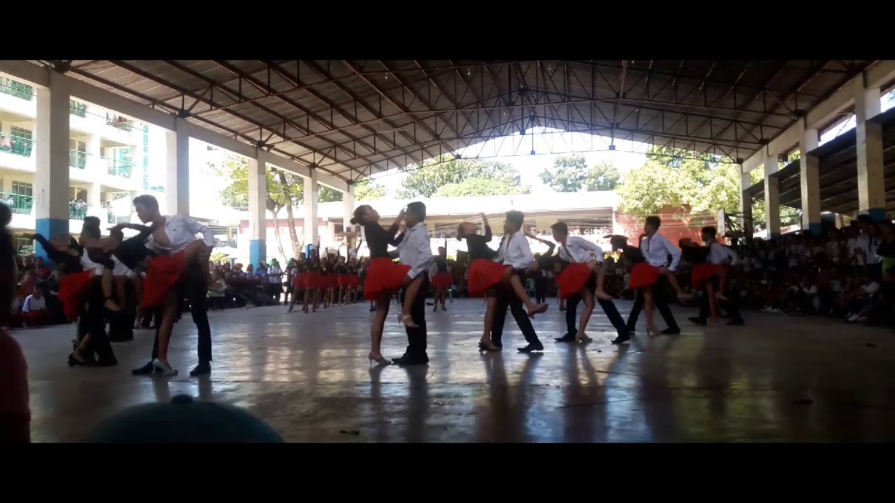 Cha Cha Cha - I Wanna Dance With Somebody (Who Loves Me) by Glee Cast