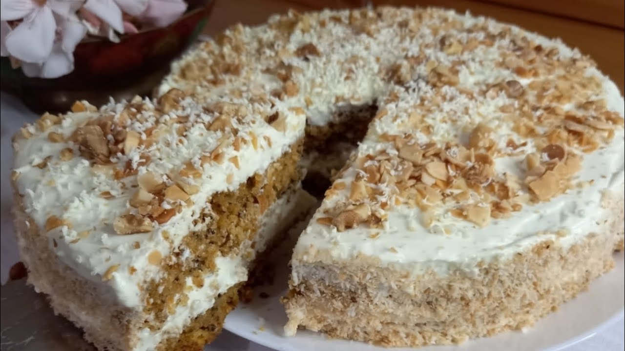 torta di carote ,noci e crema